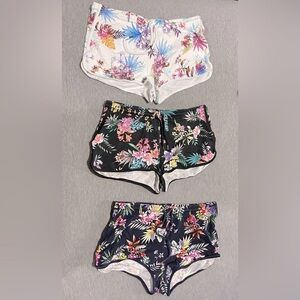 ✨✨**$40 for 3** ✨✨  Terranova Floral Board Shorts ($20/each)